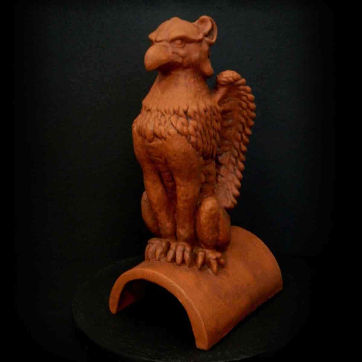 griffin half round roof finial